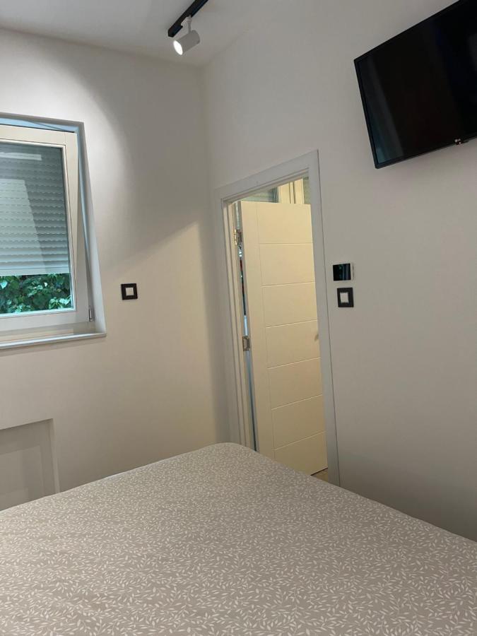 זאגרב Apartman Mala מראה חיצוני תמונה